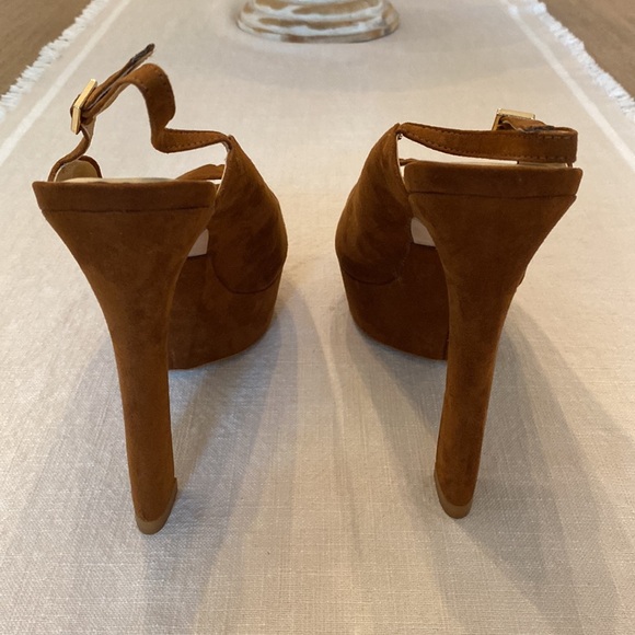 Zara platform suede heel - Picture 4 of 4